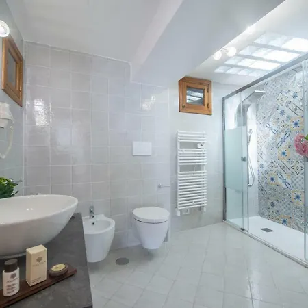 Casa Queen